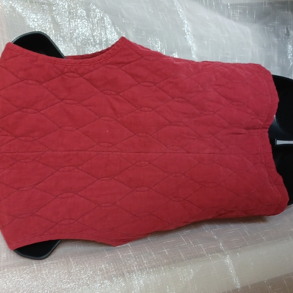 Habitat Burgundy Quilted 3 Button Vest, Size S - Picture 5 of 6